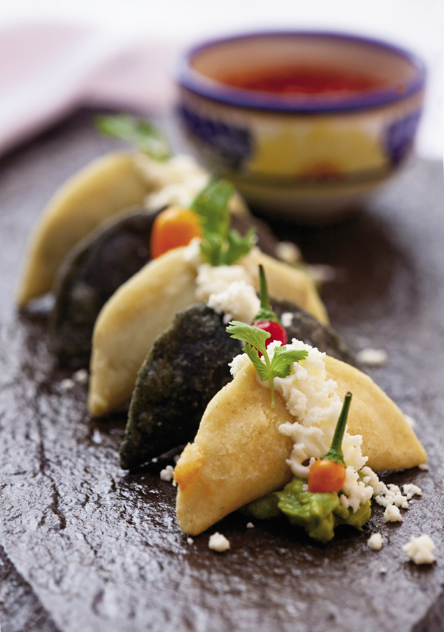 Rosewood’s Luna Rooftop Tapas Bar