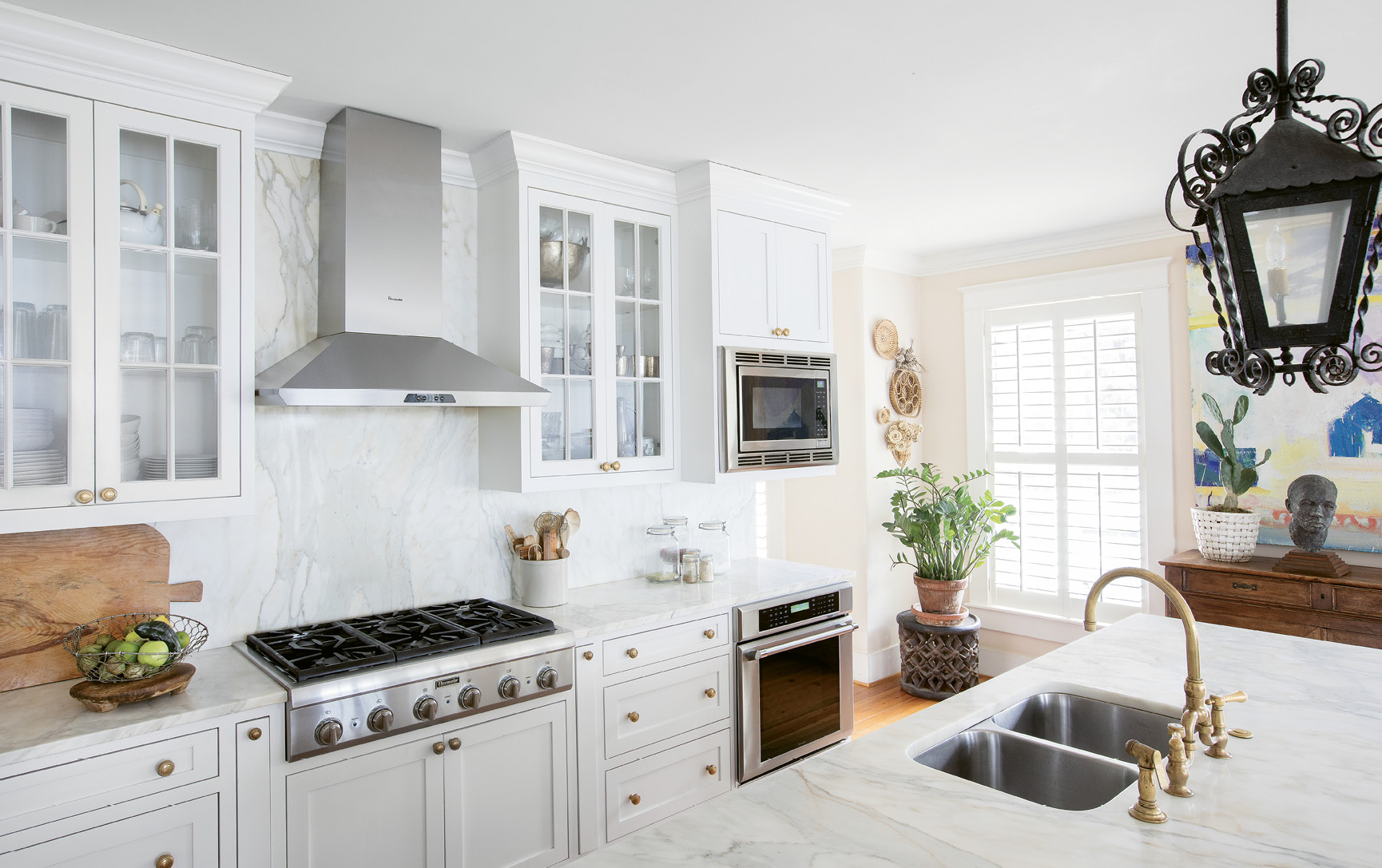 They also upgraded the appliances for home chef Melvin and added brass fixtures.