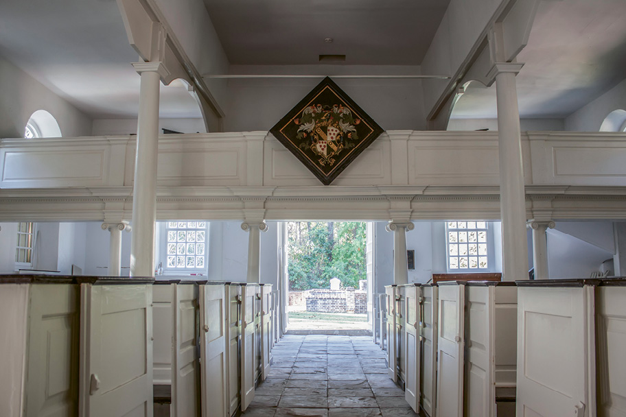 St. James&#039; Goose Creek: Among the interior wall decorations is the funerary hatchment with the coat of arms of the Izard family. Following the English custom, after the head of a family was buried the panel was hung in the church.