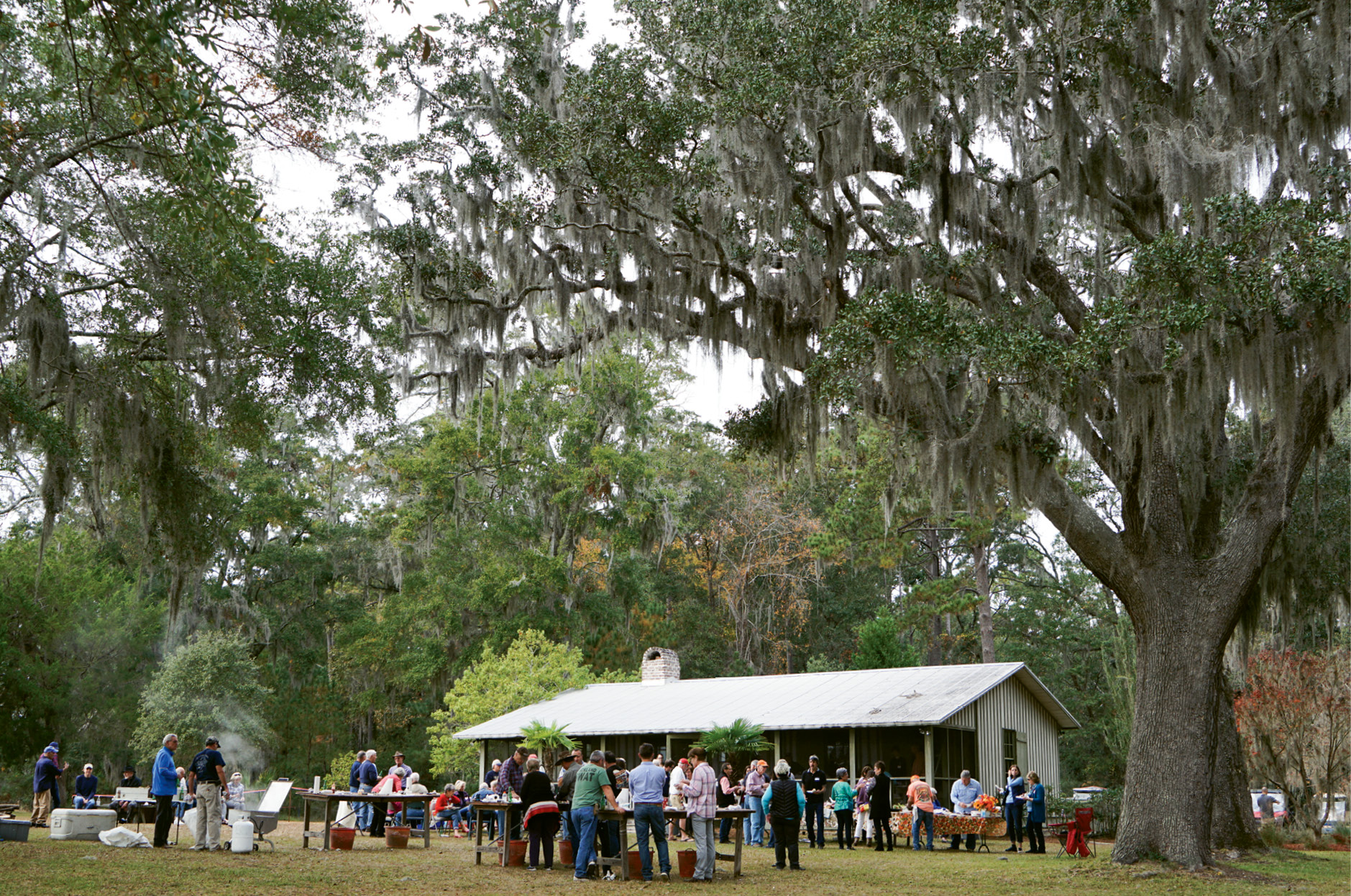 Lowcountry oyster roasts are synonymous with chilly weather, partly because it’s fun to bundle up and congregate outdoors by an open fire, but also because wild oysters simply taste their best in winter. 