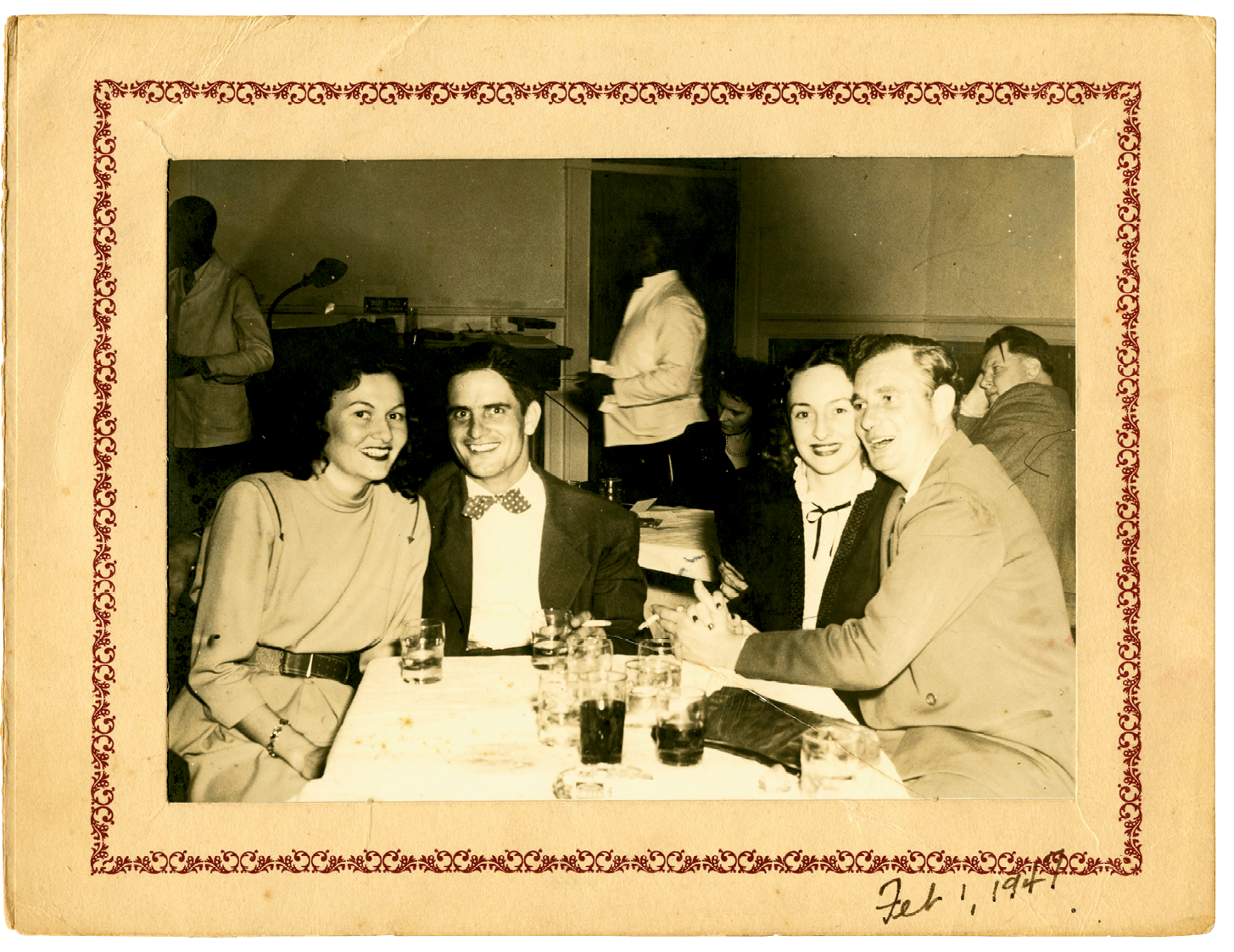 Among the restaurant’s offerings were souvenir photos.