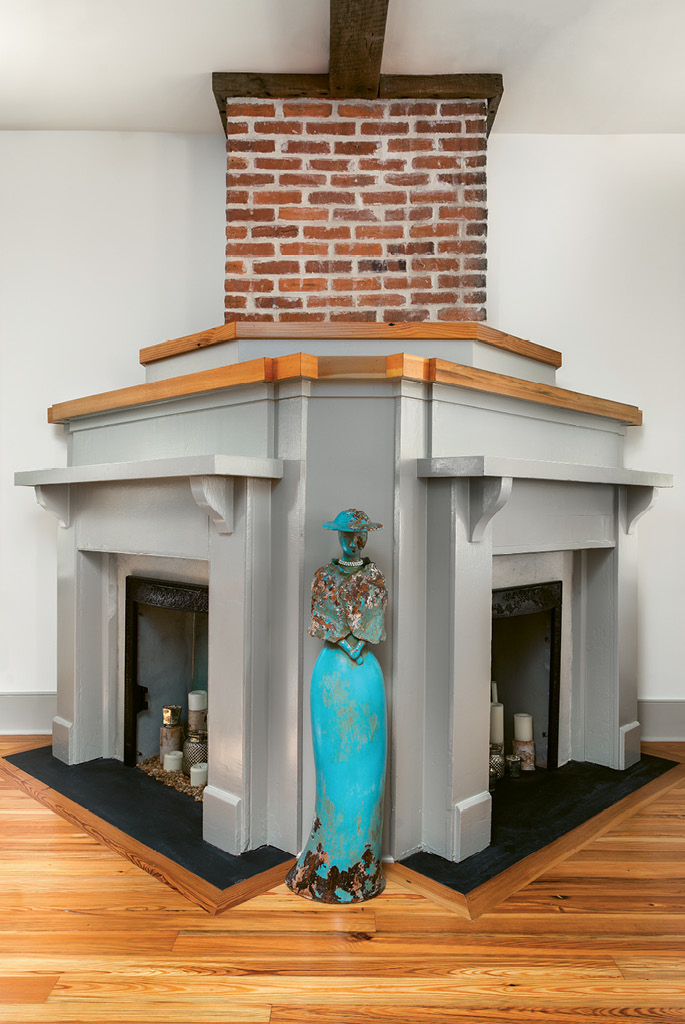 Cindy scored this striking statue, which she dubbed “Carmella,” while antiquing in Savannah.