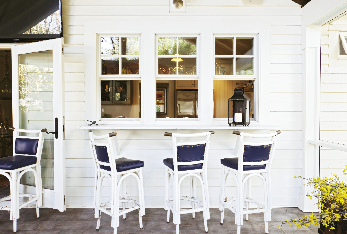 open bar: After joining the kitchen to the dining room