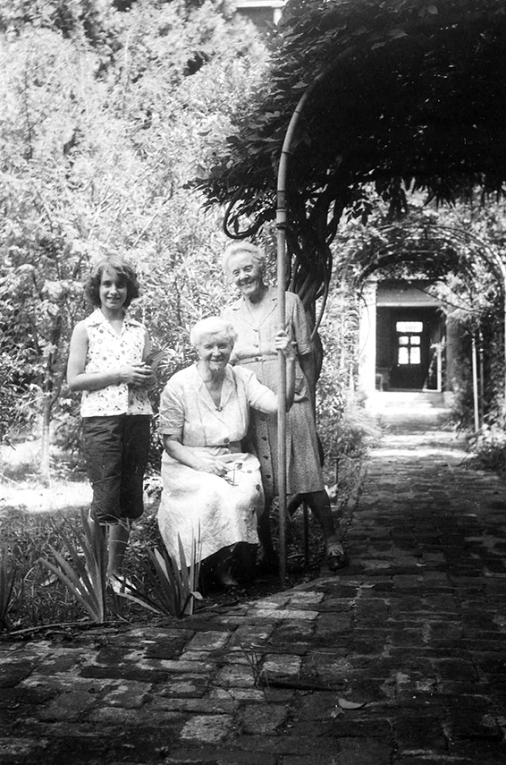 Examples from Alice’s sketchbook of watercolors completed at the family’s River Bend property on the Wando circa 1936: From the Front Door (courtesy of Caroline Tinker Palmer)