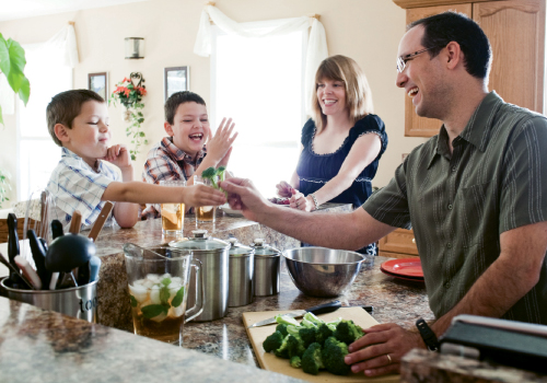 Circa 1886 chef Marc Collins and his wife, Jennifer, turn cooking into a family affair, using time in the kitchen to teach their sons, Matthew, age 10, and Christian, six, about eating right.