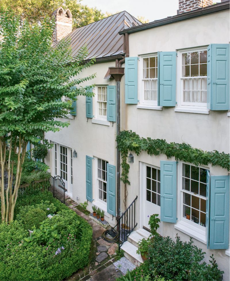 Built sometime before 1740, the Seegers’ home is one of the oldest surviving single houses on the peninsula.