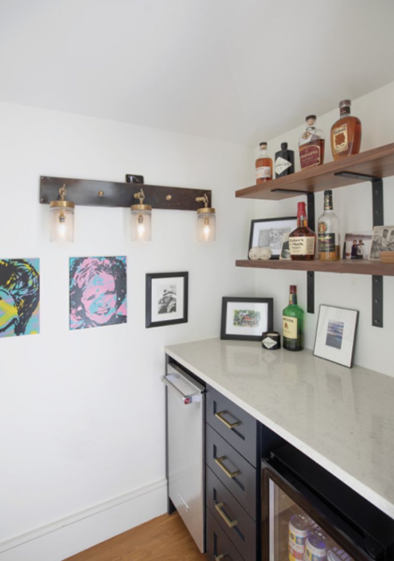 The “accessories” in Spence’s “crow’s nest” bar located steps below that provide ample reasons to sit and stay a while