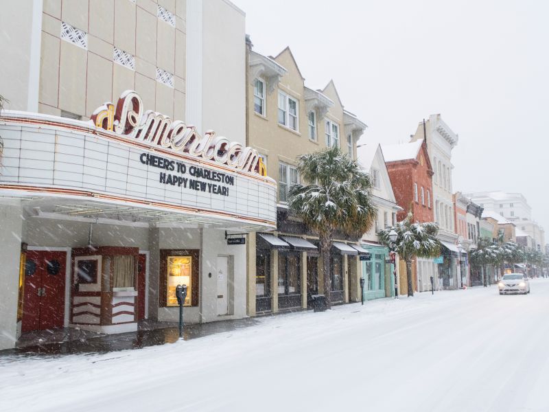 <strong>King Street: </strong>On January 3, midday sleet turned into afternoon flurries, the flakes piling up and turning downtown into a snow globe; <em>photograph by </em><i>Fallon Peper</i>