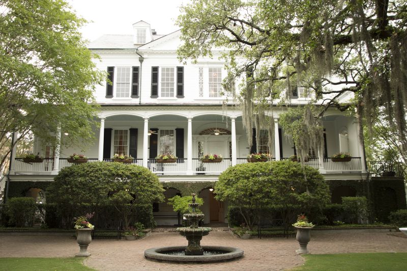 Barre Street’s Thomas Bennett House provided a perfect party location.