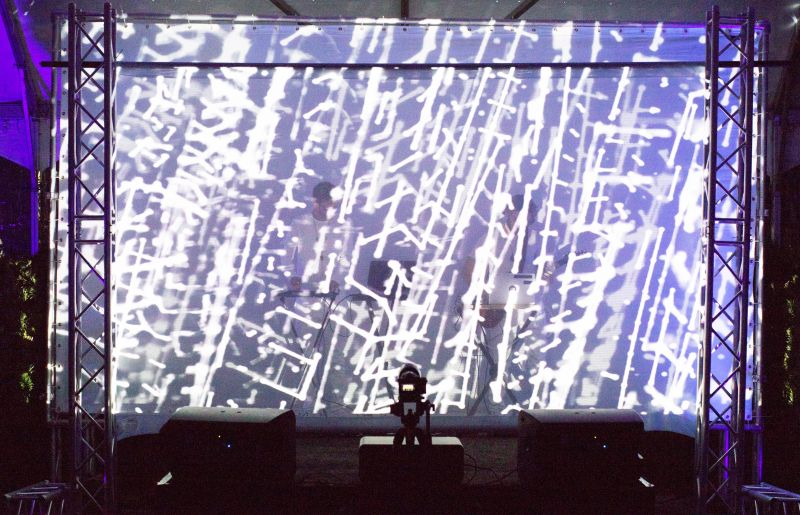 Myth of an Atom played behind dizzying projections of shapes and light.