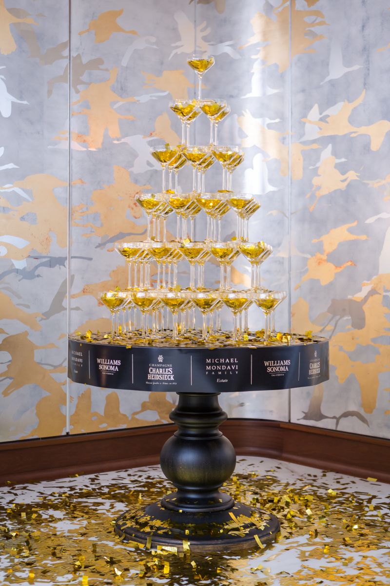 Bubbly for everyone!